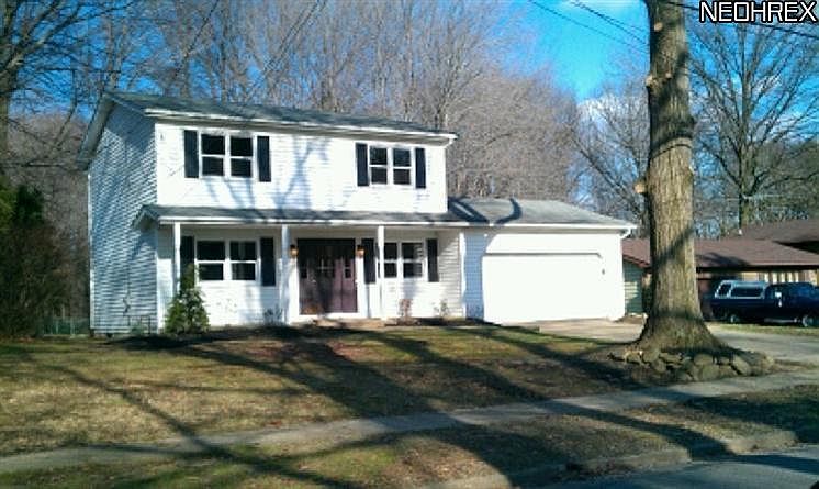 1st image of 262 Nutwood Dr