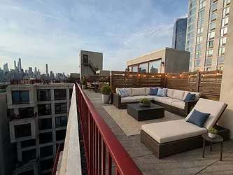 22-22 Jackson Avenue, #PH3