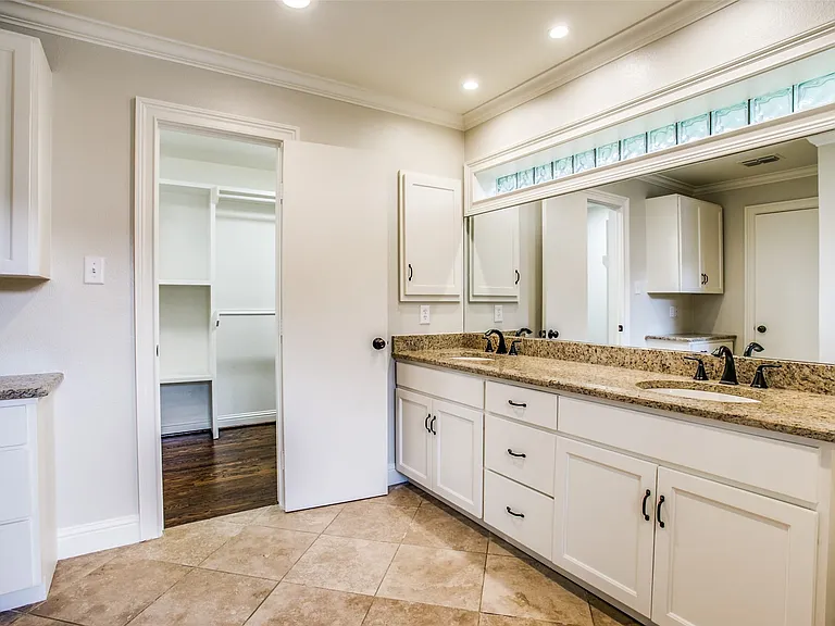 6908 Lavendale Ave — Photo 19
