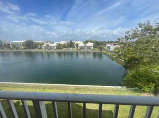 8260 SW 210th St APT 320, Cutler Bay, FL 33189