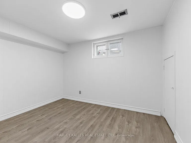 16 Terrydale Dr #BASEMENT — Photo 13
