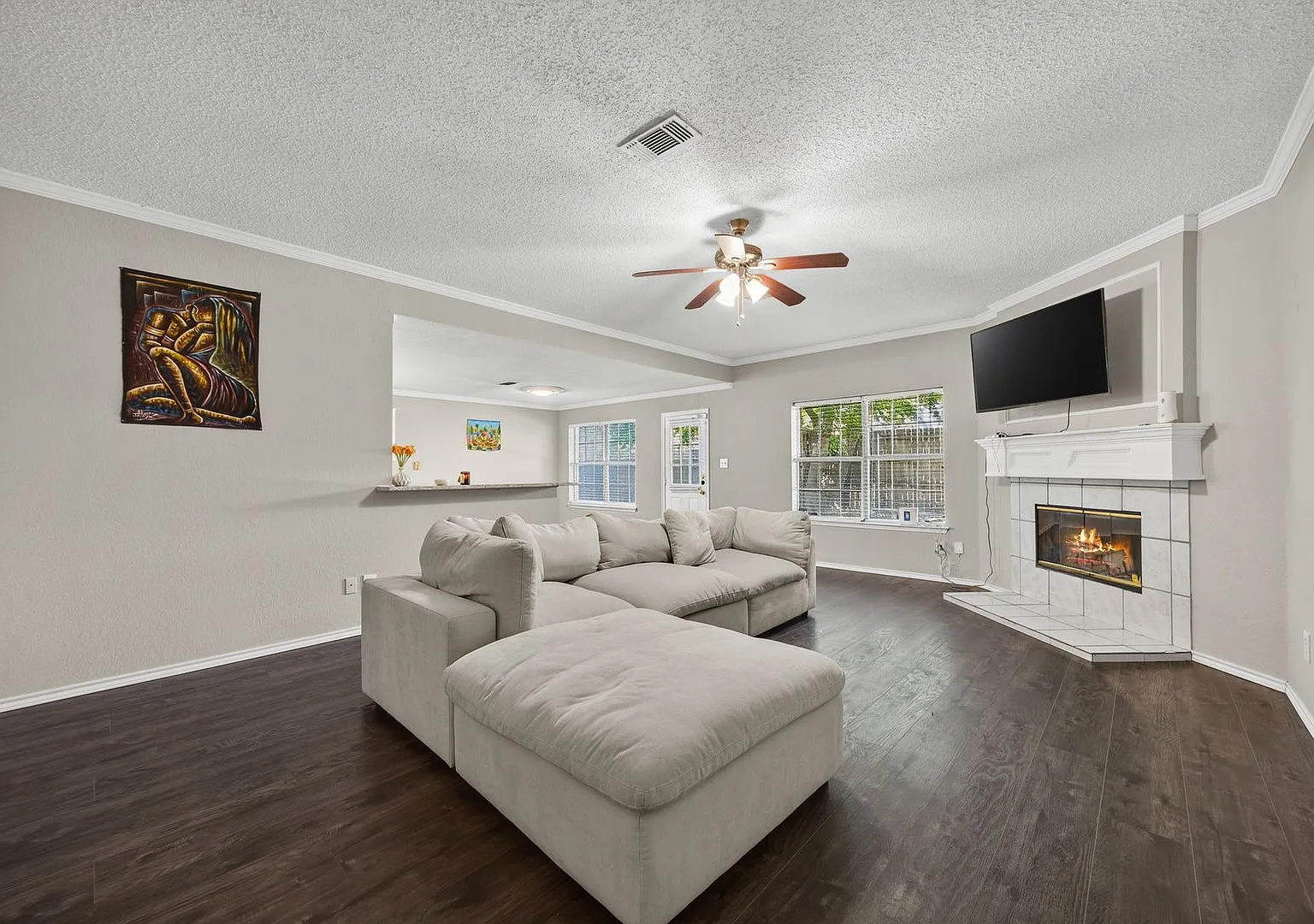 Now Available| 3 Bedroom, 2 Bath Home for Lease in Grand Prairie — Photo 4