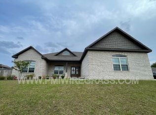 117 Crest Hill Dr, Enterprise, AL 36330