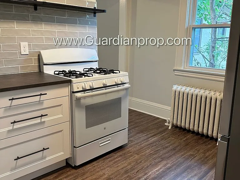2316-2318 Harriet Avenue S — Photo 12