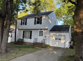 1439 Clearview Rd, Lyndhurst, OH 44124