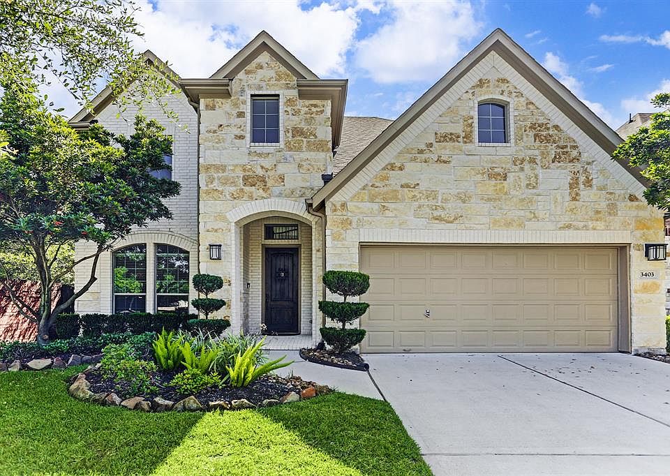 Welcome to 3403 Canton Hills presented by Sara Nguyen of Better Homes & Gardens Gary Greene