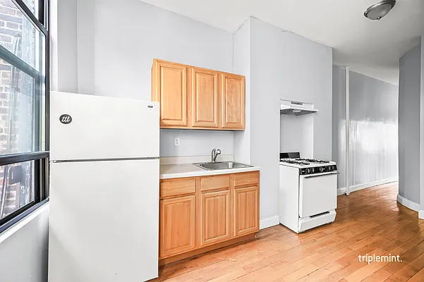 Rented by Triplemint | media 8