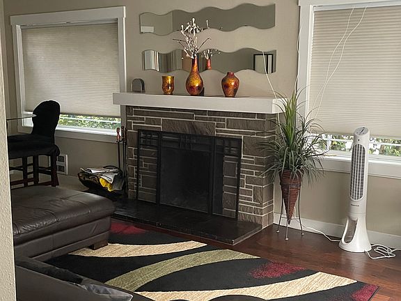 Wood fireplace