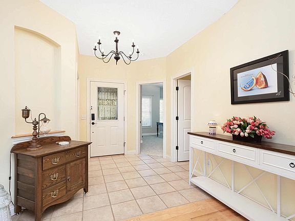 4th image of 4147 Charles Ct