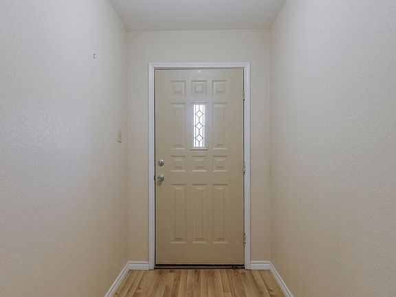 2nd image of 211 Faircrest Dr