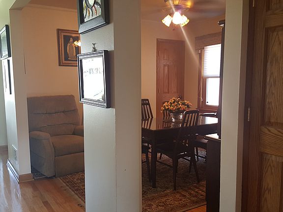 2nd image of 6053 S Mayfield Ave