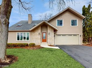 1299 Leverenz Rd, Naperville, IL 60564