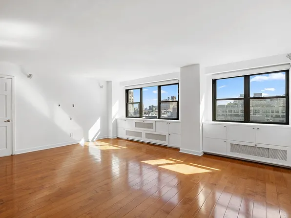 210 E 15th St APT 10H, New York, NY 10003