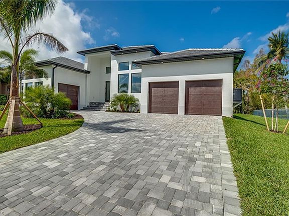 2nd image of 27080 Driftwood Dr