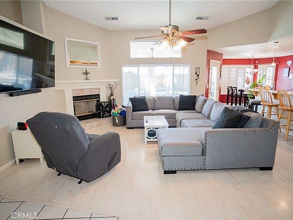 3rd image of 324 E Manzanita Dr