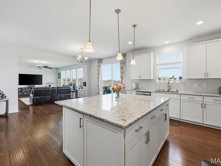 2332 Sand Cherry Dr — Photo 32
