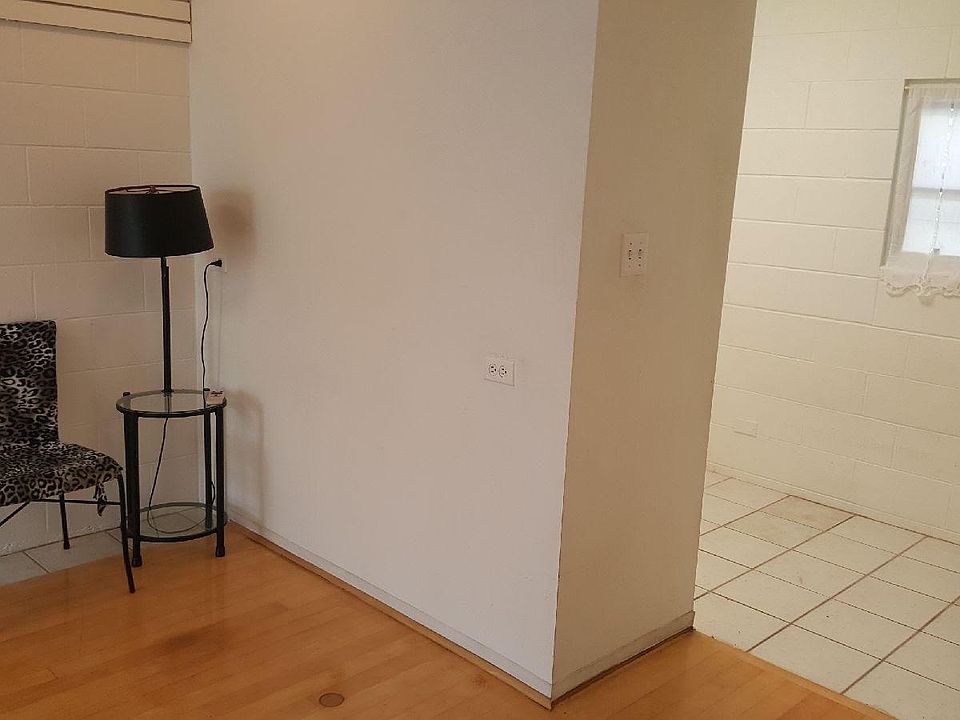 2nd image of 2064 Young St APT 302