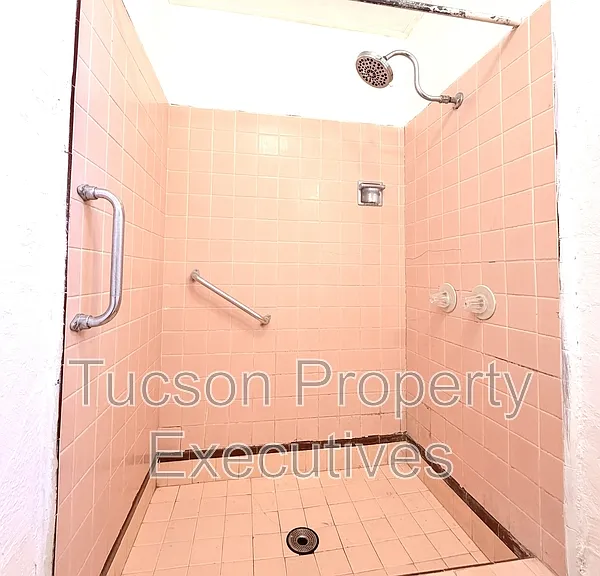 1435 E Benson Hwy #7 — Photo 8