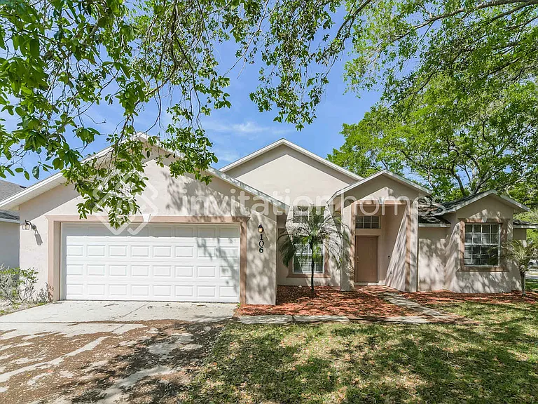106 Quiet Oak Ct — Photo 1