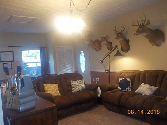 2nd image of 12 Country Ln