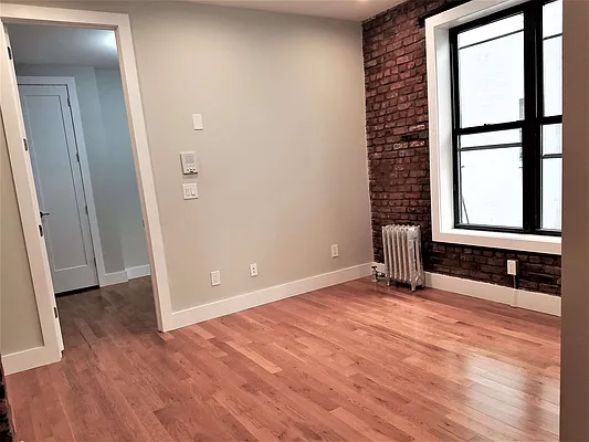 Rented by The Hamilton Group | media 28