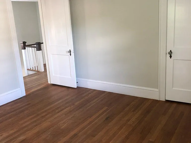 32 Strathmore Rd — Photo 11