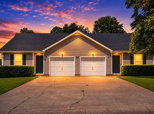256 Executive Ave, Clarksville, TN 37042