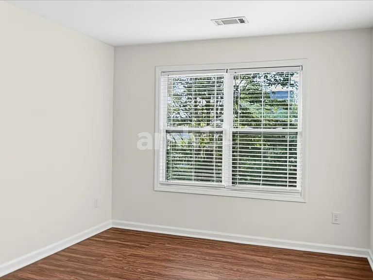 2080 Lily Valley Dr — Photo 15
