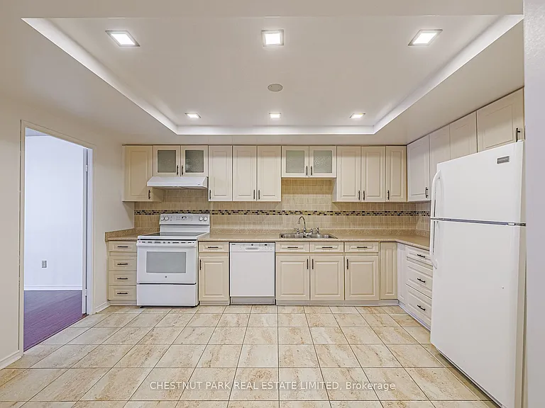 131 Beecroft Rd #1504 — Photo 11
