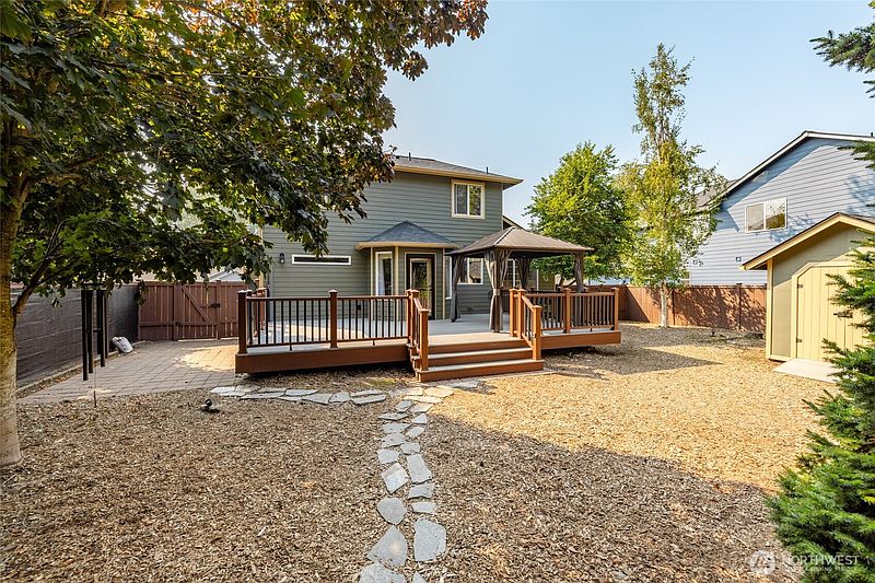 4th image of 1811 Copper Pond Place