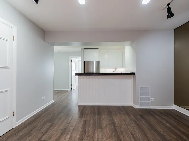 455 W Grant Pl #3 — Photo 4