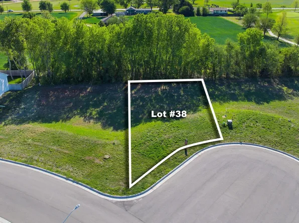 211 W Cherry Oaks St, Cheney, KS 67025