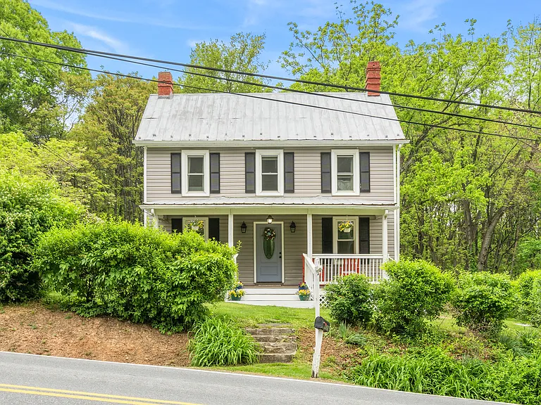 4520 Mountville Rd — Photo 2