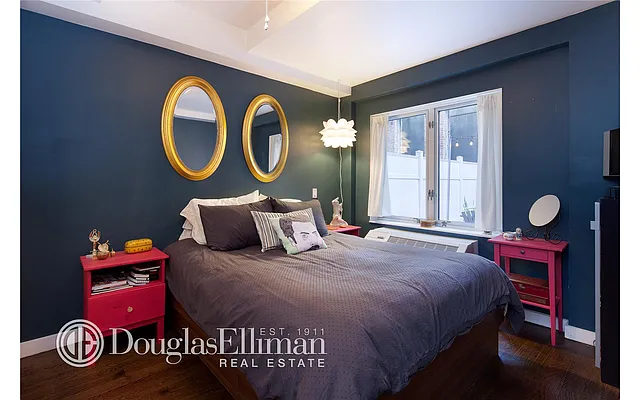 Sold by Douglas Elliman | media 15