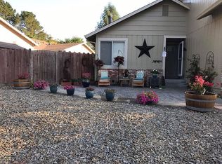 2332 Copperfield Dr, Santa Rosa, CA 95401