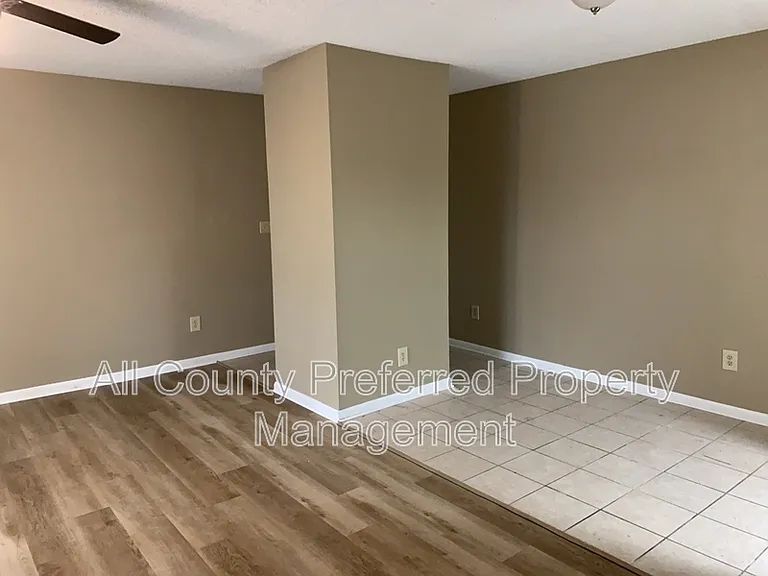3515 Sable Palm Ln #M — Photo 3