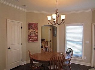 208 Amberglow Ct, Victoria, TX 77904