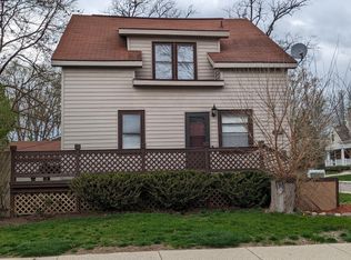 1104 1st St, Rochester, MI 48307