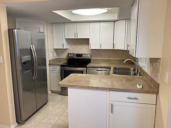 4th image of 4158 Tamiami Trl APT N8