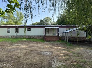 827 E Tahlequah Ave, Vinita, OK 74301