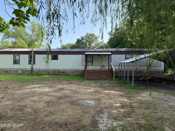 827 E Tahlequah Ave, Vinita, OK 74301