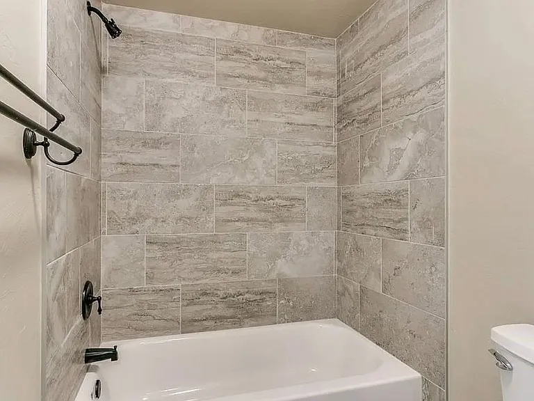 1216 SW 100th Ter — Photo 7