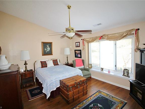 5th image of 4902 Tamaron Dr