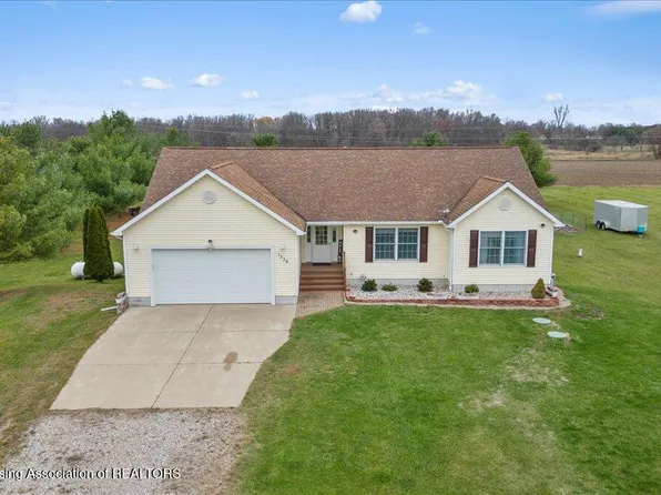 1330 W Mead Rd, Saint Johns, MI 48879