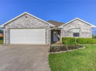 202 Hilltop Cir, Blue Ridge, TX 75424