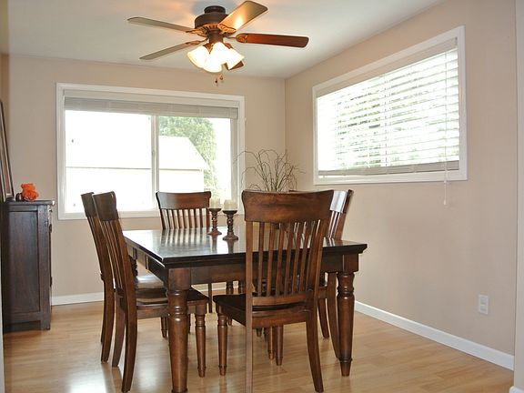 3rd image of 18425 SW Broad Oak Blvd