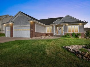 2850 Twinleaf Rd, Cedar Rapids, IA 52411