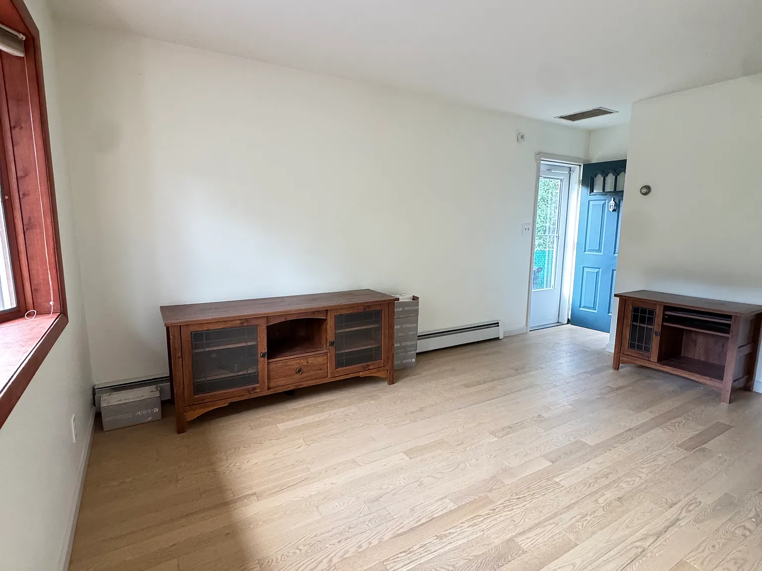 1 bed, 800 sqft, $2,400 — Photo 3