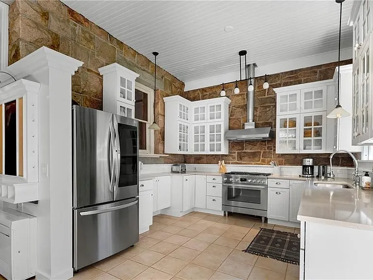 3 Hazard Ave — Photo 17