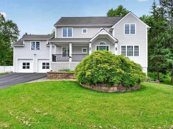 4 Bayberry Lane, Poughkeepsie, NY 12603